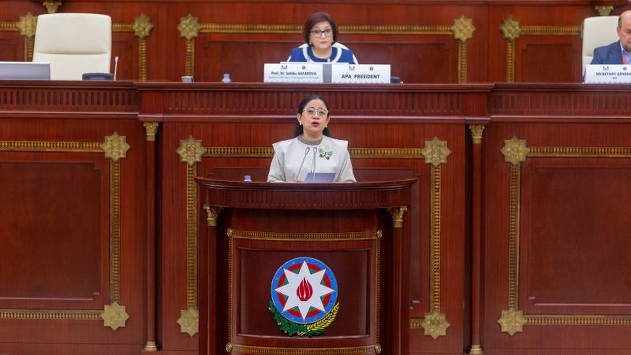 Ketua DPR RI Puan Maharani menyerukan penolakan relokasi warga Gaza dan mendorong kerja sama Asia untuk perdamaian serta stabilitas regional dalam KTT Asian Parliamentary Assembly (APA) ke-15 di Baku, Azerbaijan.