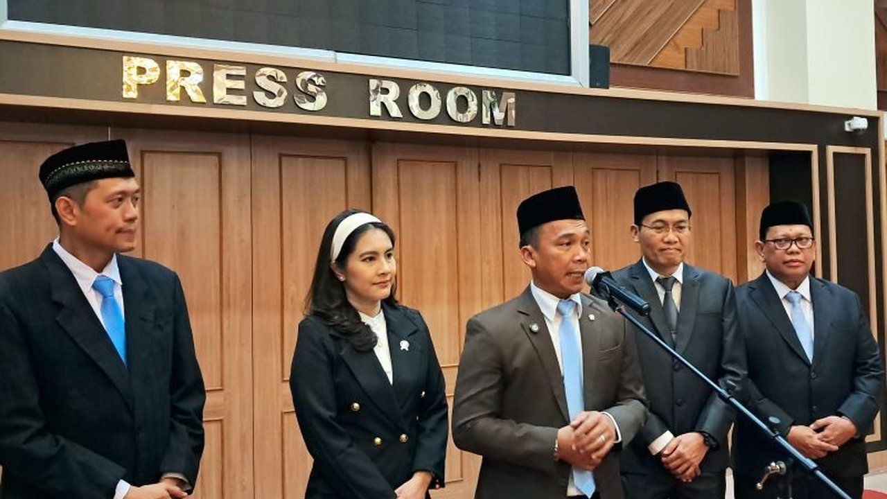 Menteri Pendukbangga menekankan pentingnya pengawasan program Makan Bergizi Gratis (MBG) agar tepat sasaran dan tidak dimakan oleh anggota keluarga lain selain ibu hamil, ibu menyusui, dan balita.