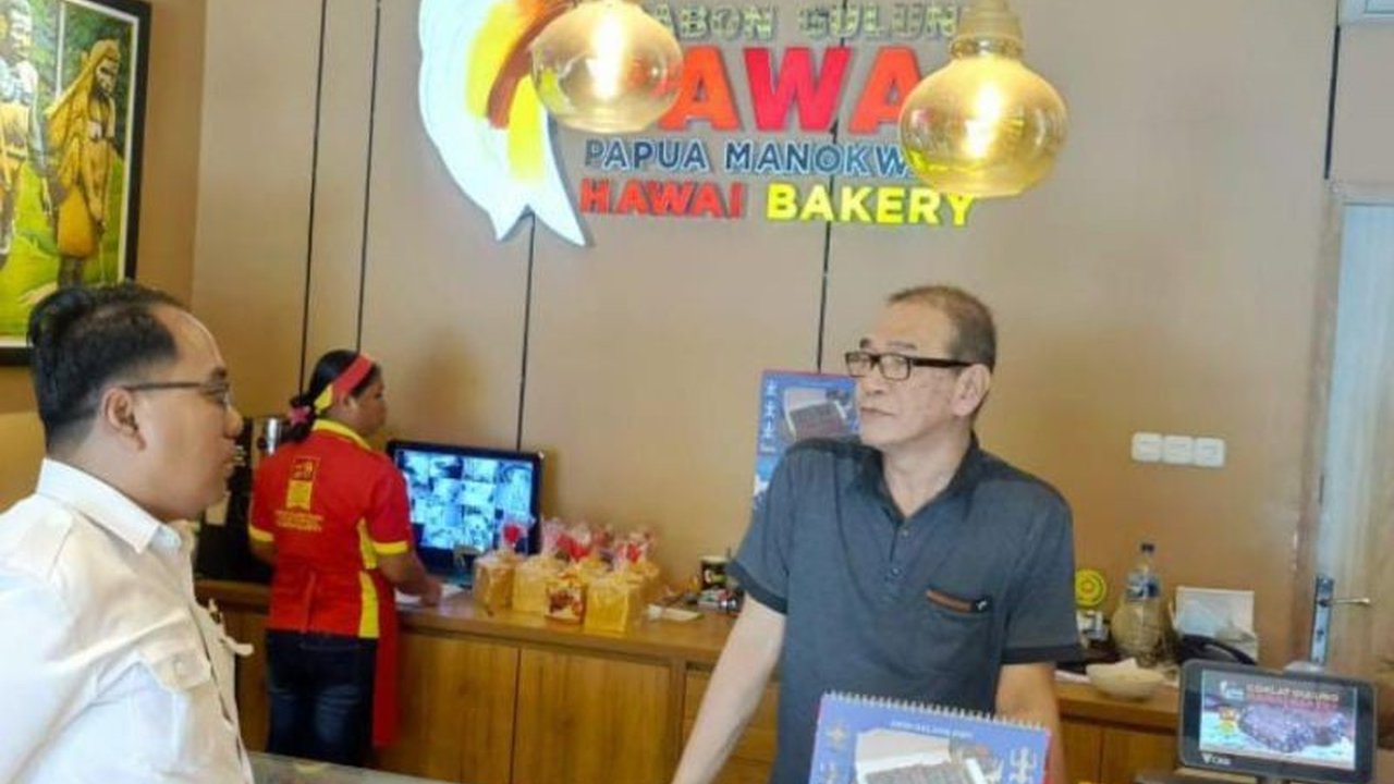 Kemenkumham Papua Barat gencar melakukan resertifikasi kekayaan intelektual di pusat perbelanjaan Manokwari, seperti Manokwari City Mall dan Pawai Bakery, untuk meningkatkan daya saing dan mencegah produk imitasi.