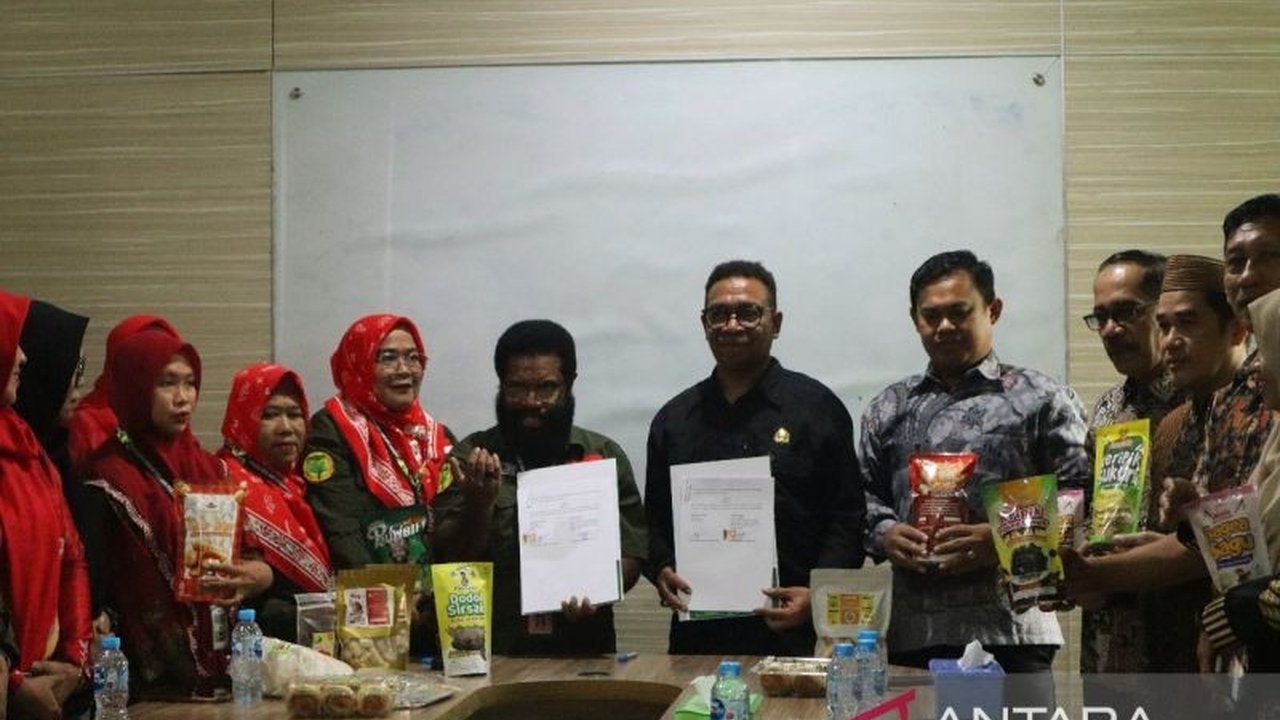 IAIN Sorong berkolaborasi dengan Asosiasi Nusantara UMKM Kabupaten Sorong untuk memasarkan produk lokal, membuka peluang besar bagi lebih dari 300 pelaku UMKM di Papua Barat Daya.