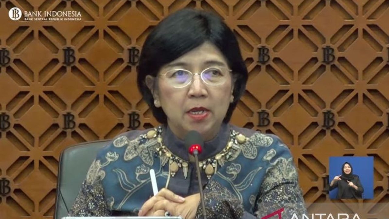 Bank Indonesia meluncurkan Sekuritas Valas BI (SVBI) dan Sukuk Valas BI (SUVBI) sebagai instrumen baru penempatan Devisa Hasil Ekspor Sumber Daya Alam (DHE SDA), memberikan fleksibilitas lebih bagi eksportir.