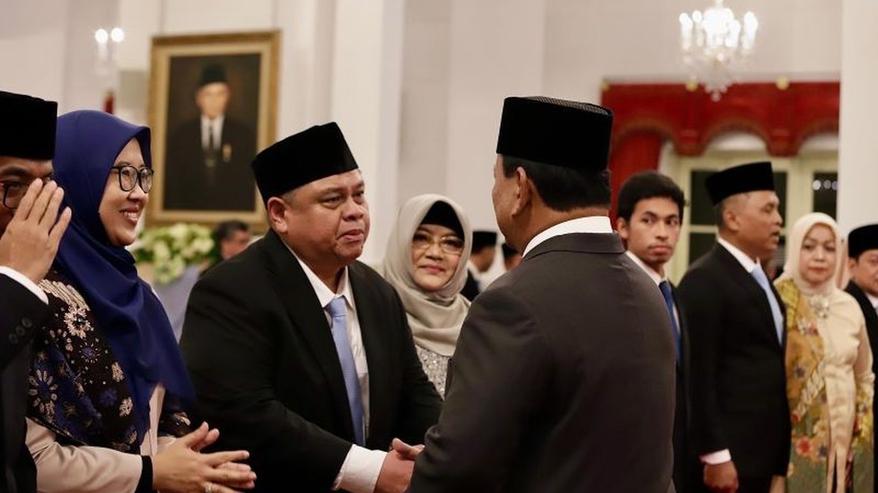 Presiden Prabowo Subianto melantik Muhammad Yusuf Ateh sebagai Kepala BPKP definitif, menandai puncak karier panjangnya di sektor publik dan pemerintahan Indonesia.