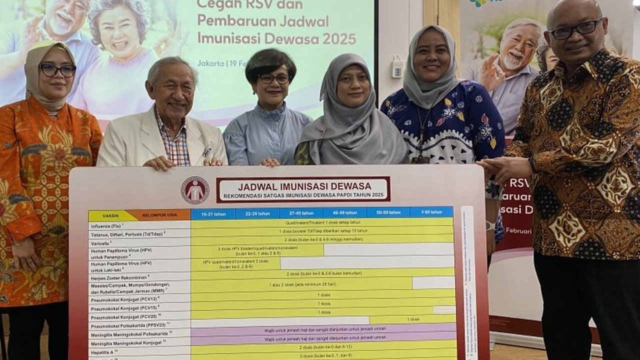 Perhimpunan Dokter Spesialis Penyakit Dalam Indonesia (PAPDI) menambahkan vaksin RSV dalam jadwal imunisasi dewasa tahun 2025 untuk mencegah peningkatan kasus infeksi saluran pernapasan, terutama pada lansia.