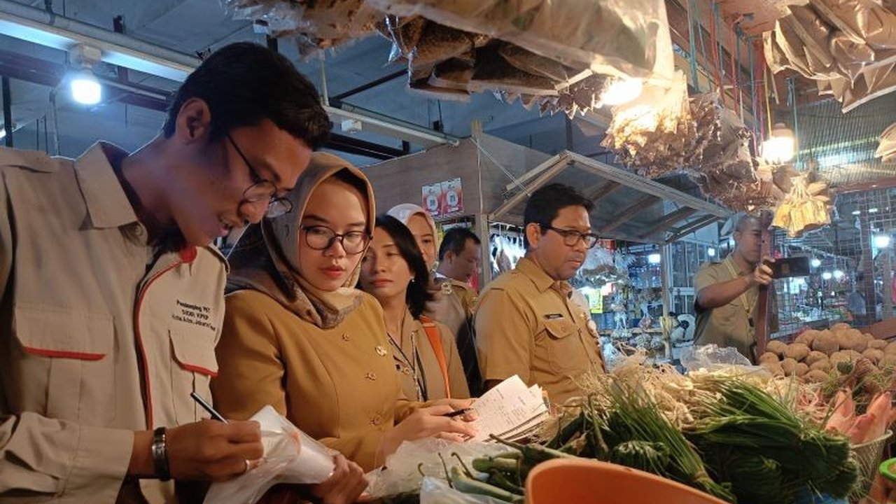 Pemerintah Kota Jakarta Timur meningkatkan pengawasan keamanan pangan di pasar-pasar tradisional dan modern menjelang Ramadhan 2025 untuk mencegah peredaran bahan berbahaya.