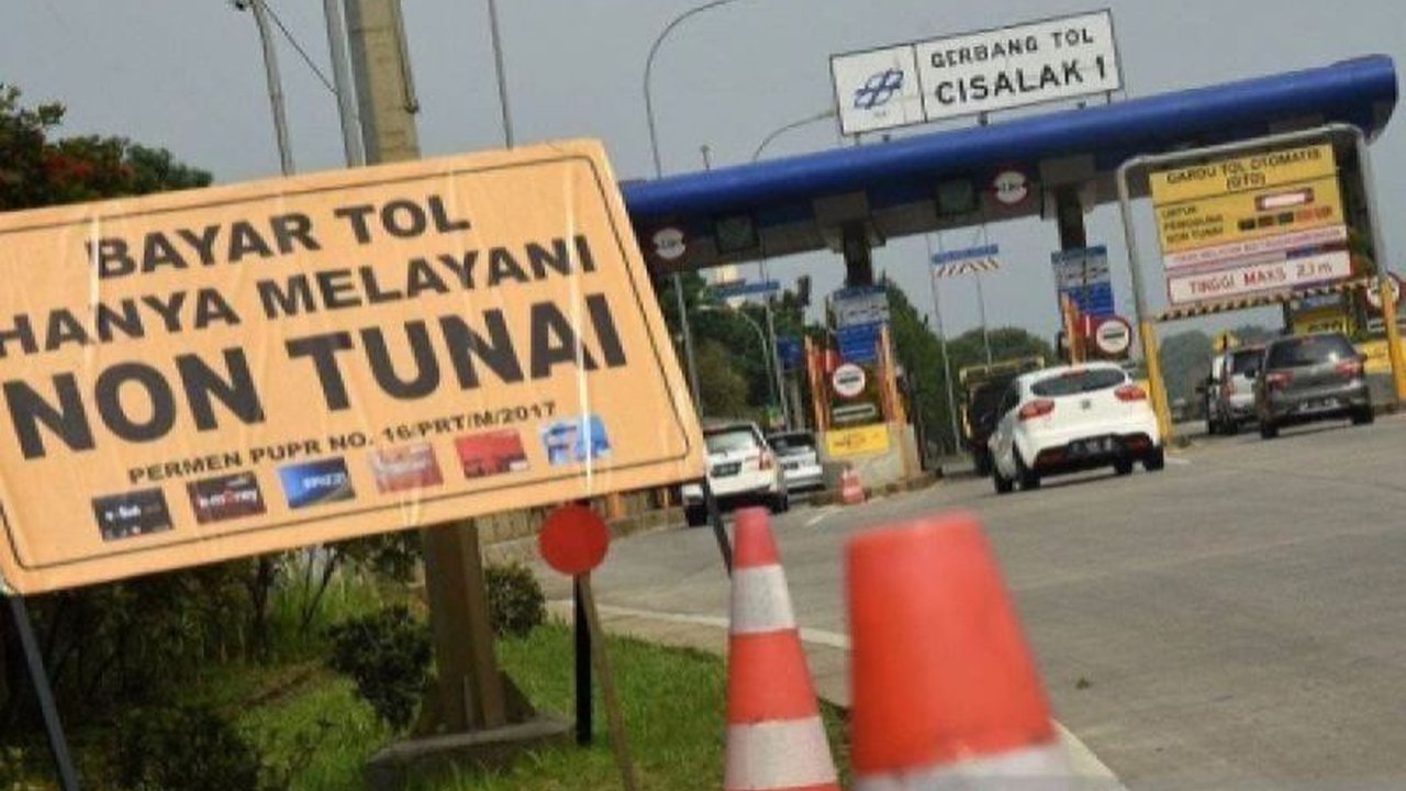 Kementerian PUPR telah bertemu dengan Dubes Hungaria untuk membahas kendala implementasi sistem transaksi tol Multi Lane Free Flow (MLFF) dan upaya mencari solusi agar teknologi ini dapat mengurangi kemacetan di jalan tol Indonesia.