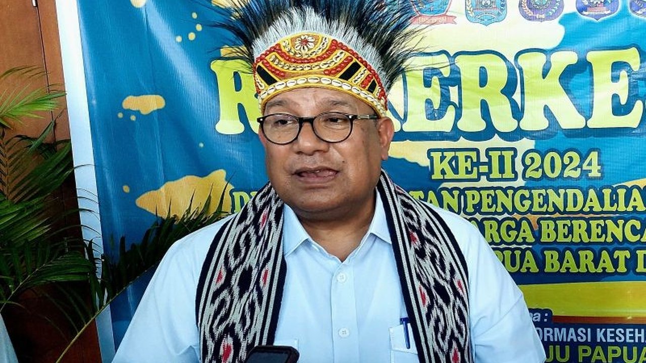 Pemprov Papua Barat Daya melindungi 70 ribu pekerja rentan melalui program Jamsostek 'Torang Jaga', memberikan santunan dan beasiswa bagi pekerja dan keluarga.