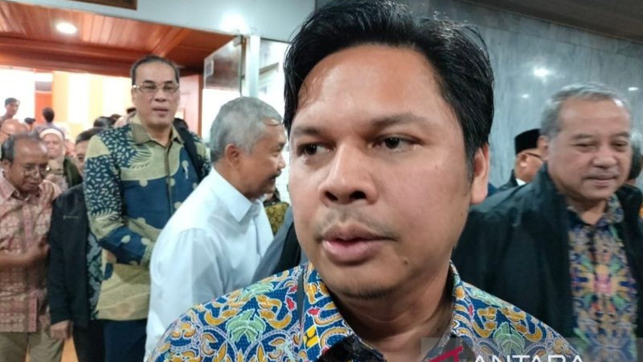 Kementerian PUPR akan berdiskusi dengan BUJT terkait diskon tarif tol Lebaran 2025, menargetkan diskon minimal 10 persen untuk mengurangi kemacetan arus mudik.