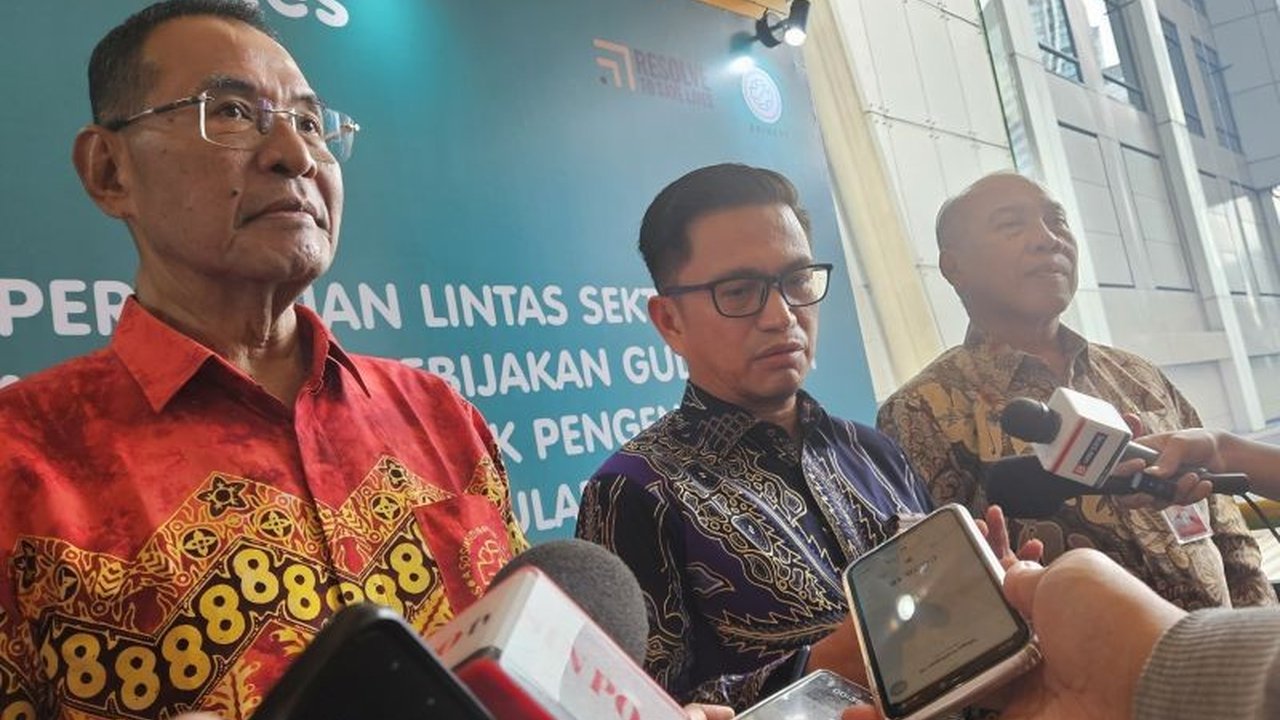 Kementerian Kesehatan RI menekankan pentingnya pengelolaan faktor risiko untuk sistem kesehatan berkelanjutan, mendorong kebijakan kolaboratif guna menekan biaya kesehatan yang terus meningkat.