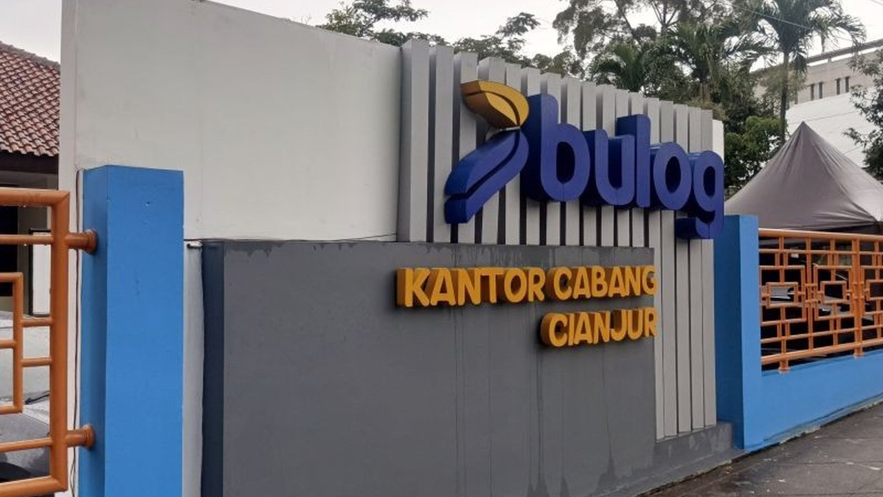 Bulog Cianjur memasang target ambisius: menyerap 20.000 ton gabah petani pada 2025 untuk mengamankan stok beras di Cianjur dan Sukabumi, Jawa Barat.