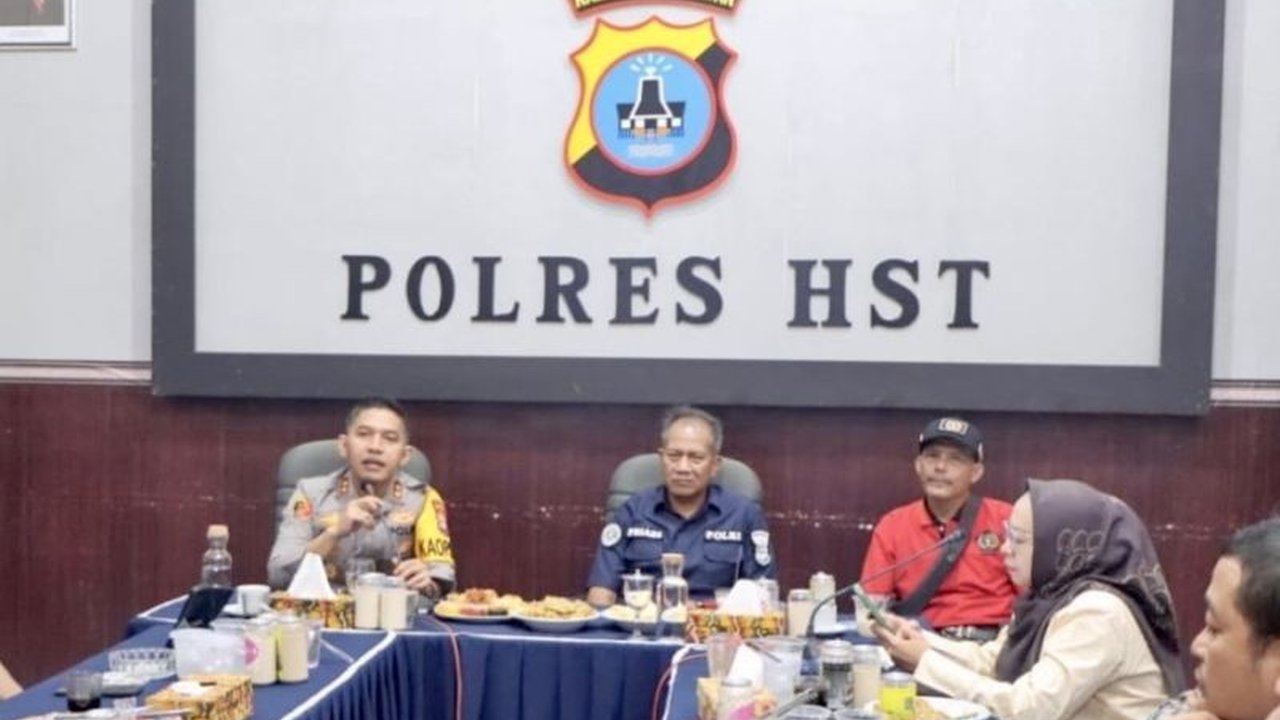 Polres Hulu Sungai Tengah (HST) dan Persatuan Wartawan Indonesia (PWI) HST memperkuat koordinasi untuk menjaga keamanan dan ketertiban masyarakat menjelang Ramadhan.
