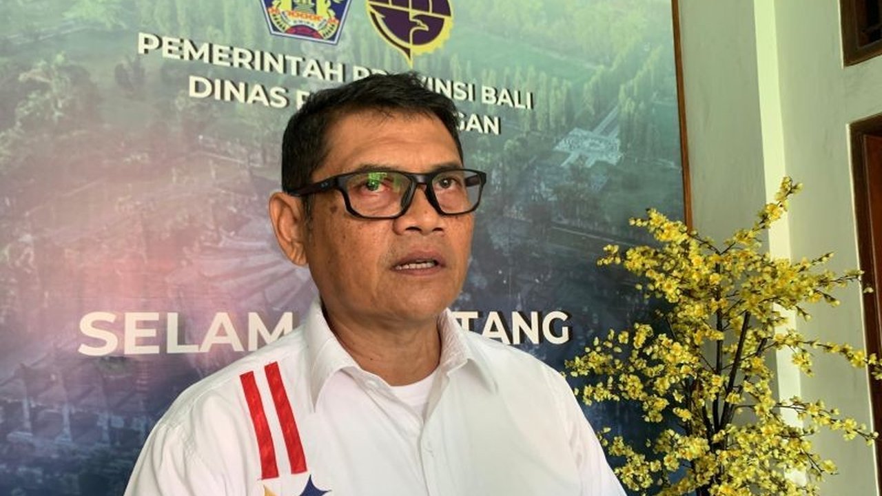 Kebijakan baru AS mengancam proyek bus listrik di Bali, membuat Dishub Bali mencari solusi alternatif dan investor untuk melanjutkan proyek ambisius tersebut.