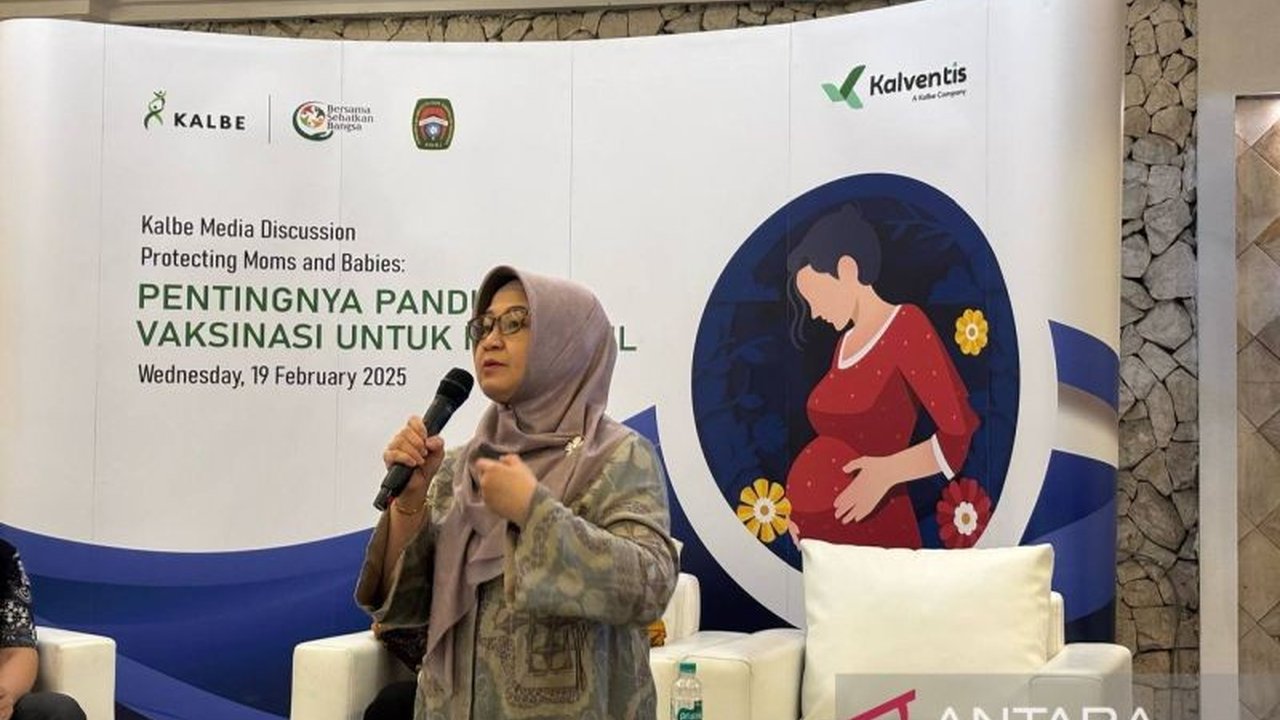 Dokter Mulya Rahma Karyanti mengingatkan penularan influenza terjadi di tempat umum seperti sekolah dan taman bermain; vaksinasi dan menjaga kebersihan diri jadi kunci pencegahan.