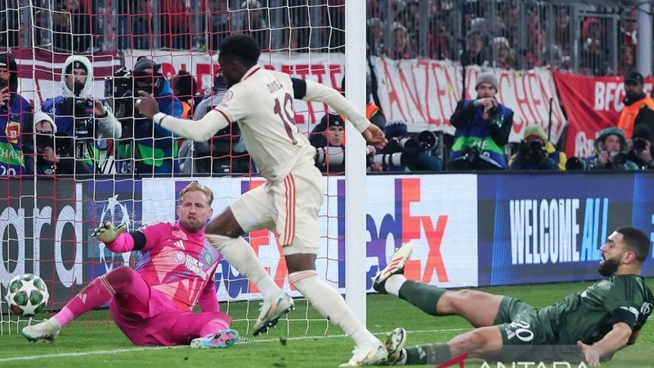 Bayern Munich berhasil lolos ke babak 16 besar Liga Champions setelah bermain imbang 1-1 melawan Celtic, gol penyelamat Alphonso Davies mengamankan agregat kemenangan 3-2.