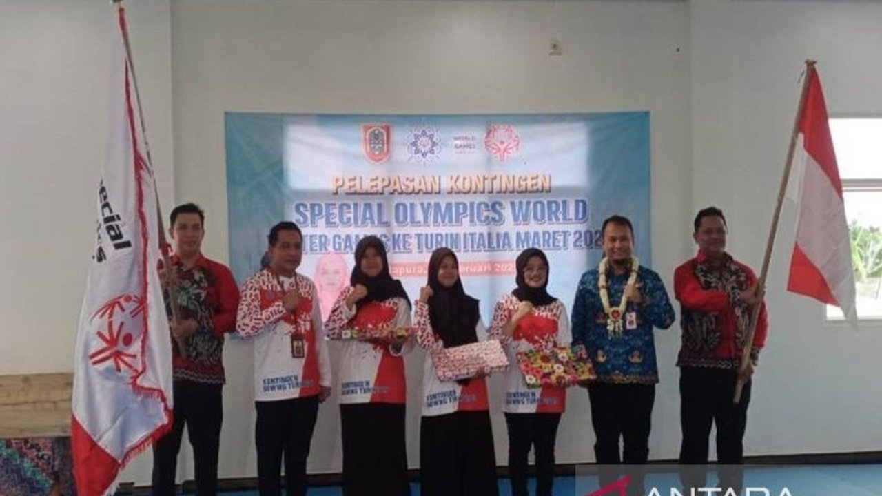 Siti Naswa, atlet dancesport dari SLBN 1 Martapura, akan mewakili Indonesia di Special Olympics World Winter Games Turin 2025 di Italia bersama pelatih dan tenaga medis dari SOIna Kalsel.