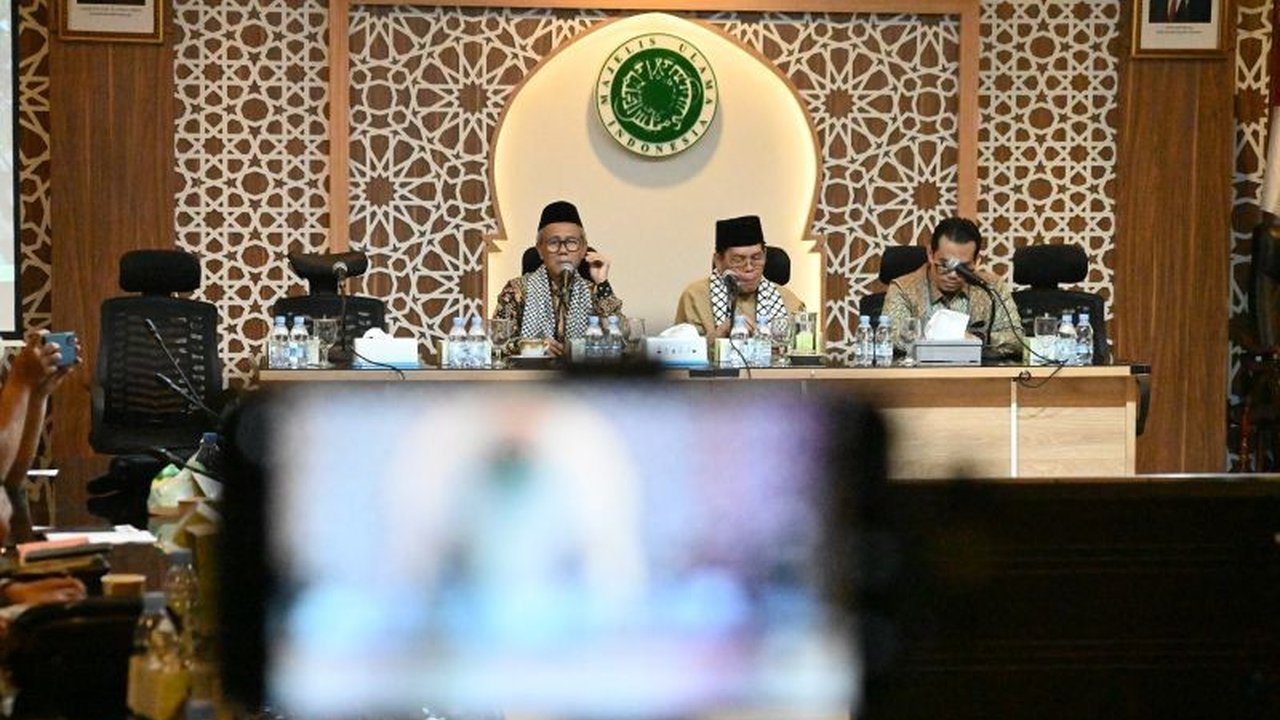 Majelis Ulama Indonesia (MUI) menyerukan bulan Ramadhan 2025 sebagai momentum solidaritas global untuk Palestina, mendorong bantuan kemanusiaan dan dukungan perjuangan kemerdekaan.