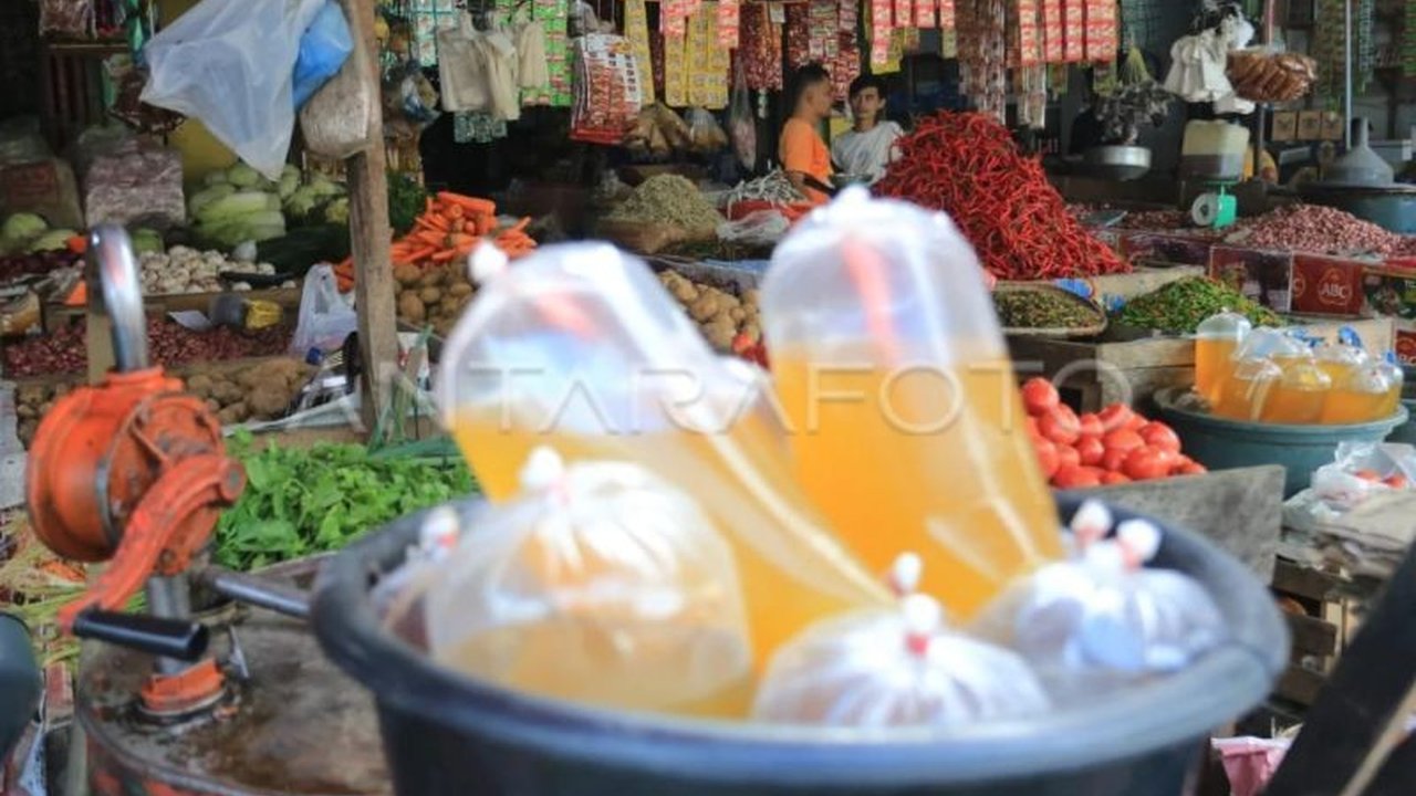 Bank Indonesia (BI) Aceh mewaspadai kenaikan harga sejumlah komoditas seperti ayam, telur, dan cabai menjelang Ramadhan 2025 dan tengah mempersiapkan langkah pengendalian inflasi.