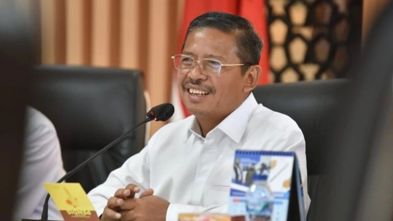 Kementerian Agama meluncurkan aplikasi Madrasah Digital Supervision (Magis) untuk pengawasan madrasah secara digital, berpotensi menghemat anggaran hingga Rp680 miliar per tahun.