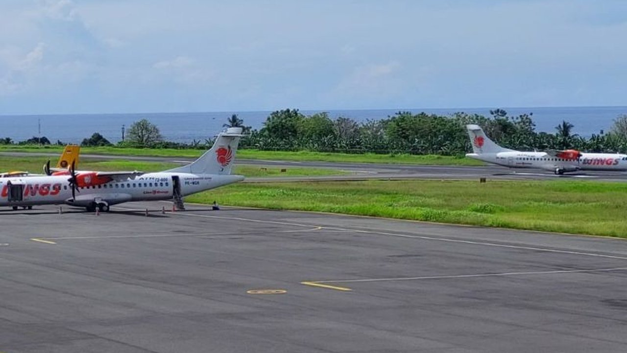 Wings Air kembali membuka rute penerbangan Ternate-Buli di Maluku Utara pada 21 Maret 2025 mendatang, untuk meningkatkan konektivitas dan aksesibilitas di wilayah tersebut serta mendorong pertumbuhan ekonomi dan pariwisata Halmahera Timur.