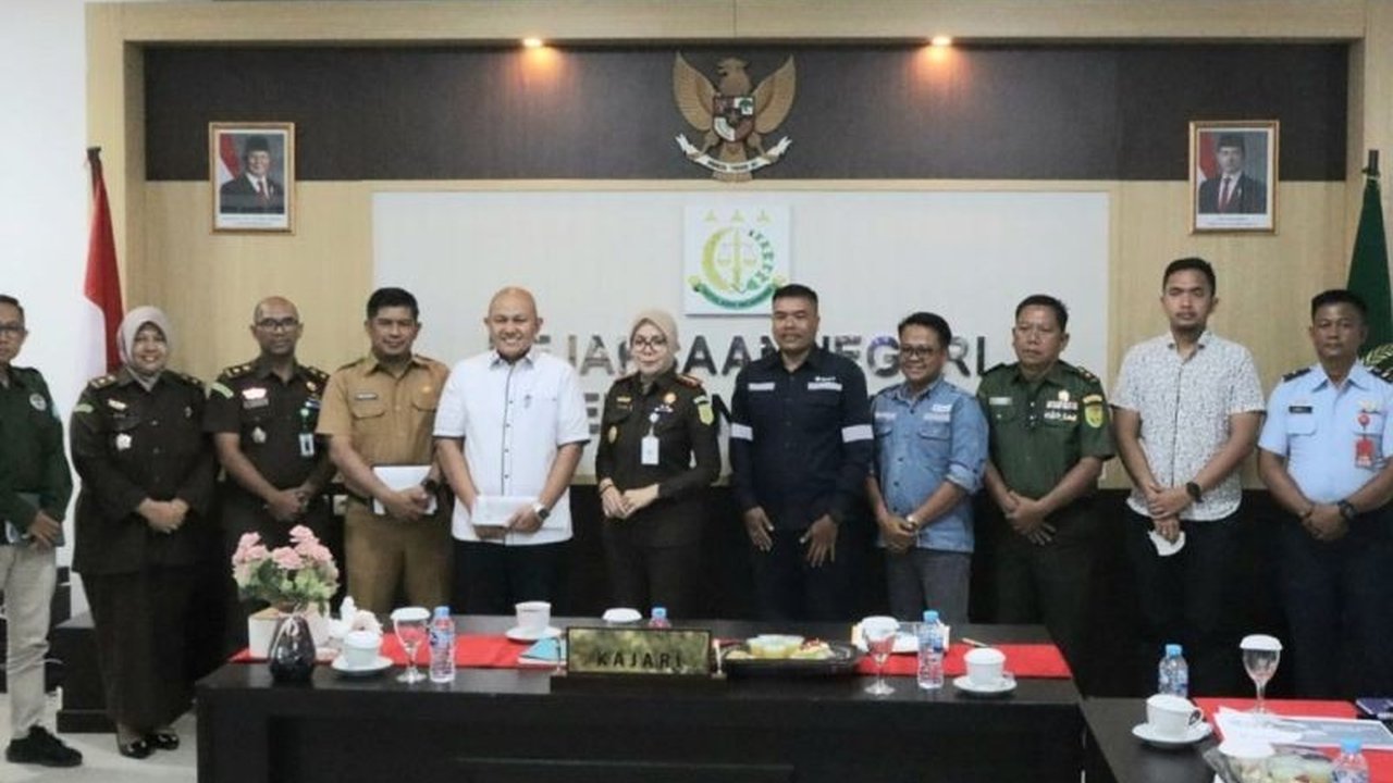 PT Timah bersama Forkopimda Belitung Timur rapat koordinasi tata kelola pertambangan timah, fokus pada eksplorasi cadangan dan kemitraan yang adil untuk kesejahteraan masyarakat.