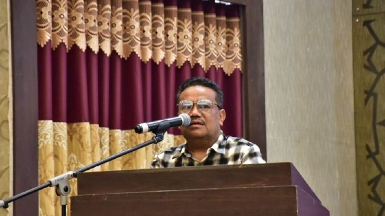 Universitas Negeri Medan (Unimed) memperkuat pemahaman pedagogik sosio-kultural berbasis budaya lokal bagi mahasiswa PPG 2025 untuk menciptakan pembelajaran yang relevan dan aplikatif.