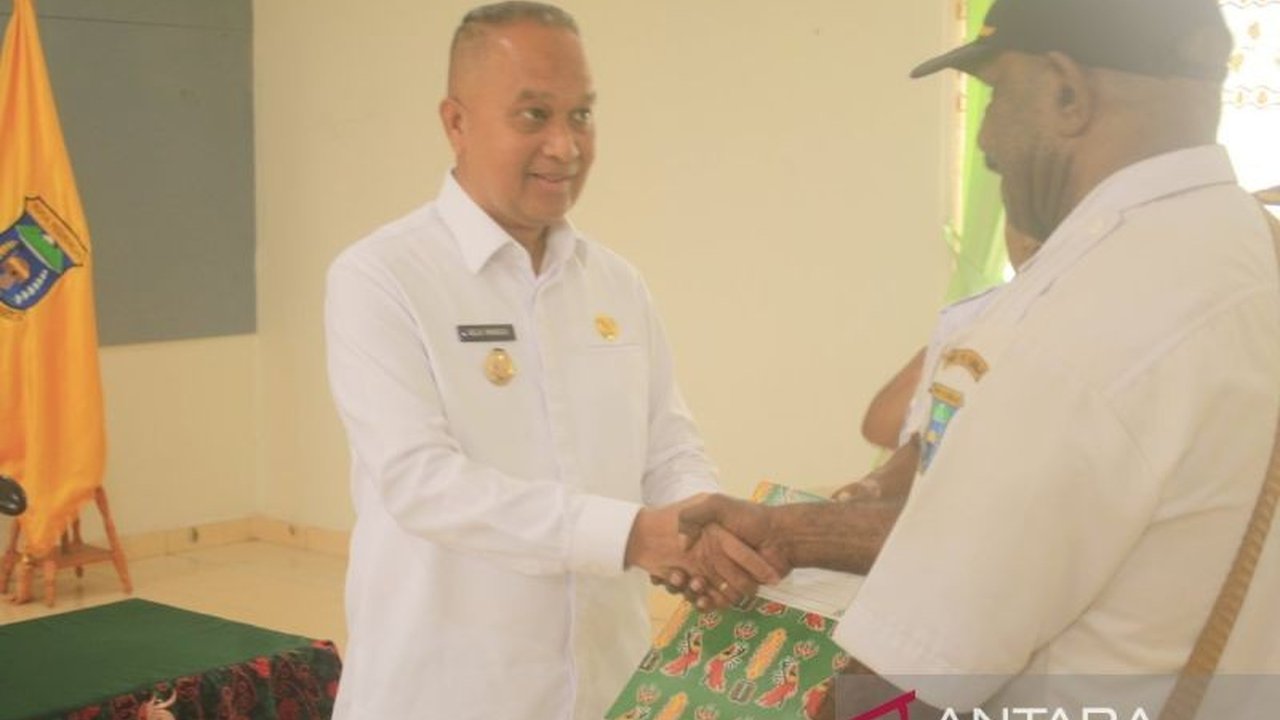Pemprov Papua Pegunungan resmi melantik 273 ASN untuk mengisi jabatan eselon III dan IV, guna memperkuat struktur organisasi dan manajemen pemerintahan daerah.