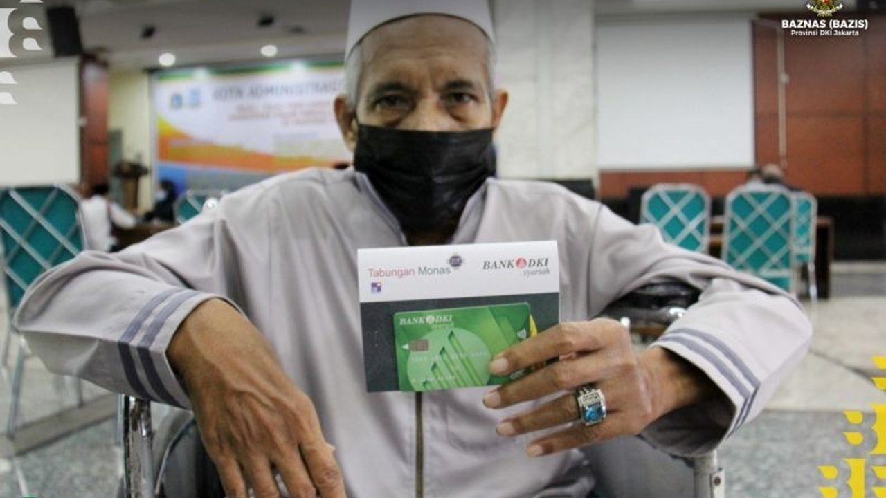 Pemerintah Kota Administrasi Jakarta Barat menargetkan pengumpulan Zakat, Infak, dan Sedekah (ZIS) sebesar Rp54 miliar pada tahun 2025, meningkat signifikan dari capaian tahun sebelumnya.