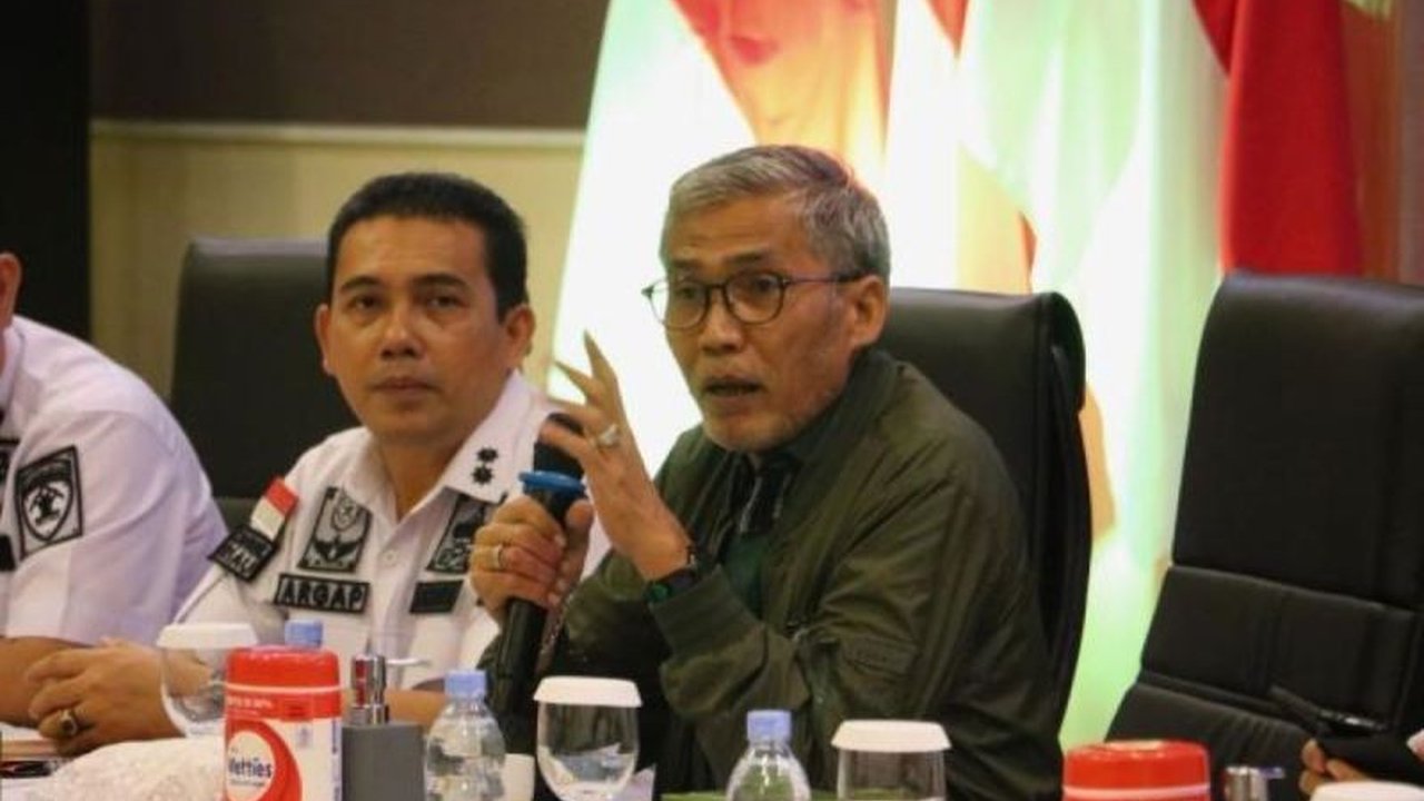 Anggota Komisi XIII DPR, Mafirion, mendesak pemerintah segera membuat peta jalan penataan lapas untuk mengatasi berbagai permasalahan, termasuk penyelundupan barang terlarang dan rendahnya kesejahteraan petugas.