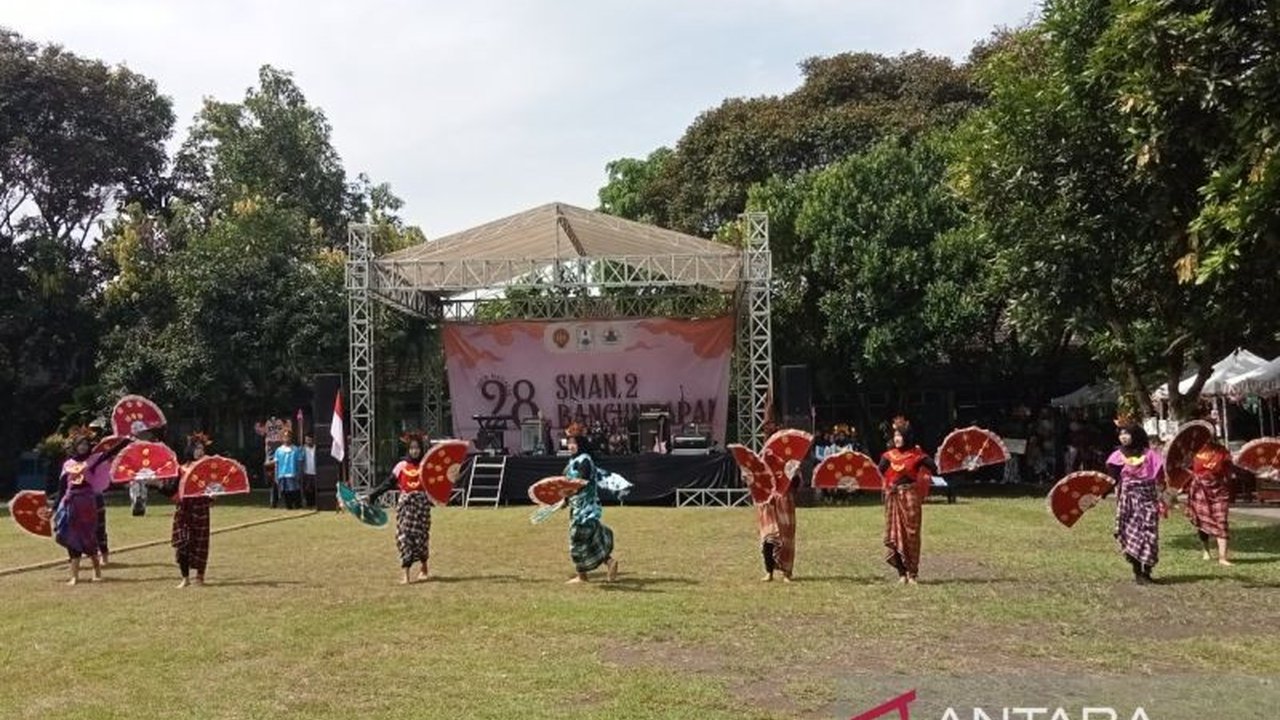 Disdikpora DIY Apresiasi Proyek Penguatan Profil Pelajar Pancasila (P5) di SMAN 2 Banguntapan sebagai upaya efektif penguatan karakter siswa dan peningkatan mutu pendidikan.