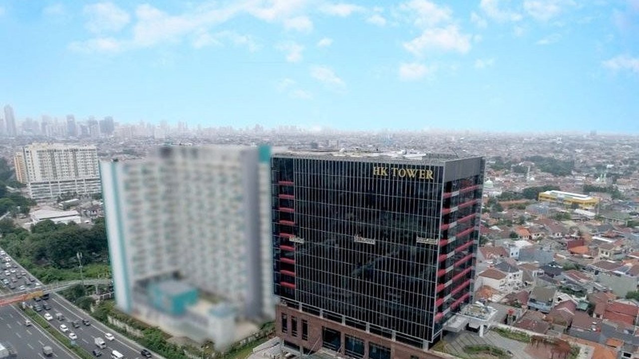 Penggeledahan Gedung HK Tower terkait kasus dugaan korupsi proyek pengembangan Pabrik Gula Djatiroto PTPN XI senilai Rp871 miliar tengah berlangsung, ungkap Wakapolda.