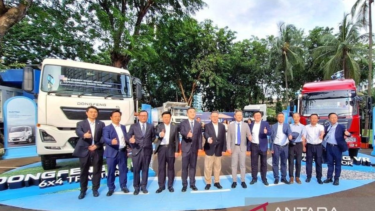 Dongfeng, produsen otomotif China, memulai ekspansi bisnisnya di ASEAN melalui Indonesia, memanfaatkan potensi pasar dan populasi yang besar di negara ini.