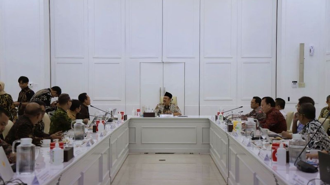 Menteri PPN/Bappenas tekankan pentingnya sinergi perguruan tinggi dan pemerintah dalam riset dan inovasi untuk mencapai Visi Indonesia Emas 2045,  khususnya melalui kolaborasi dengan Universitas Udayana.