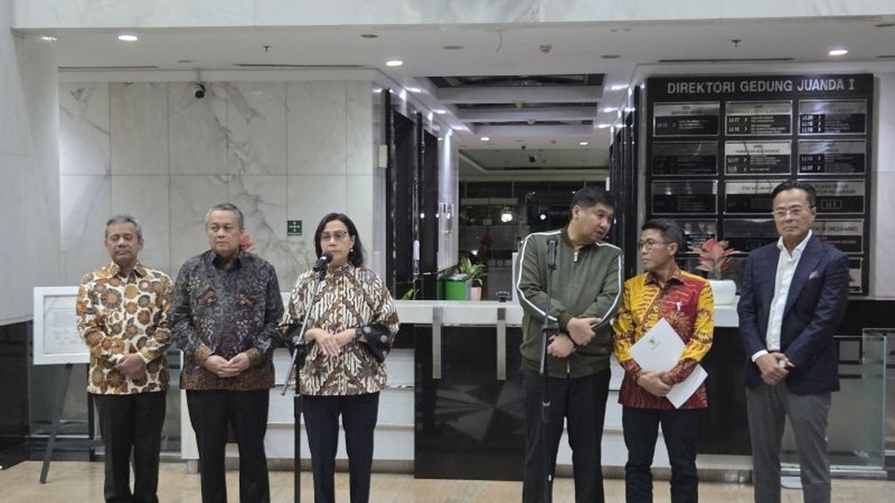 Pemerintah melalui Kemenkeu akan menerbitkan Surat Berharga Negara (SBN) perumahan untuk mendukung program pembangunan 3 juta rumah per tahun bagi MBR, bekerja sama dengan BI dan OJK.