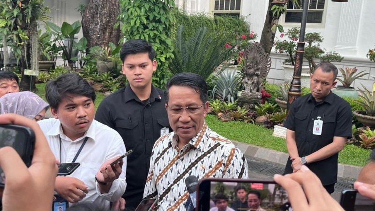 Menkumham Supratman Andi Agtas menolak berkomentar terkait kasus hukum Sekjen PDIP, Hasto Kristianto, yang sedang berproses di KPK, sementara publik menyoroti keterlibatan Hasto dalam kasus Harun Masiku.