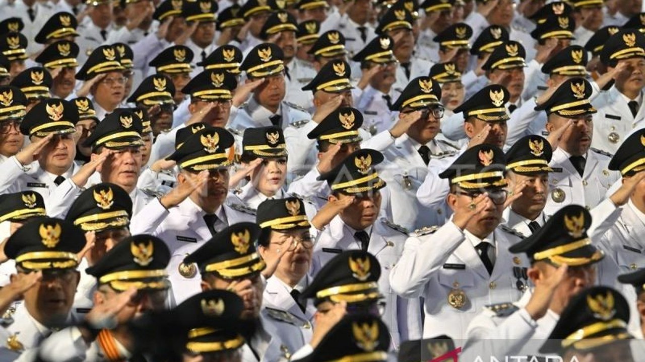 Pengamat Politik Jhon Tuba Helan berharap Gubernur dan Wakil Gubernur NTT yang baru dilantik memiliki ide cerdas untuk membangun NTT di tengah efisiensi anggaran, melibatkan semua pihak, dan menghindari pemborosan.