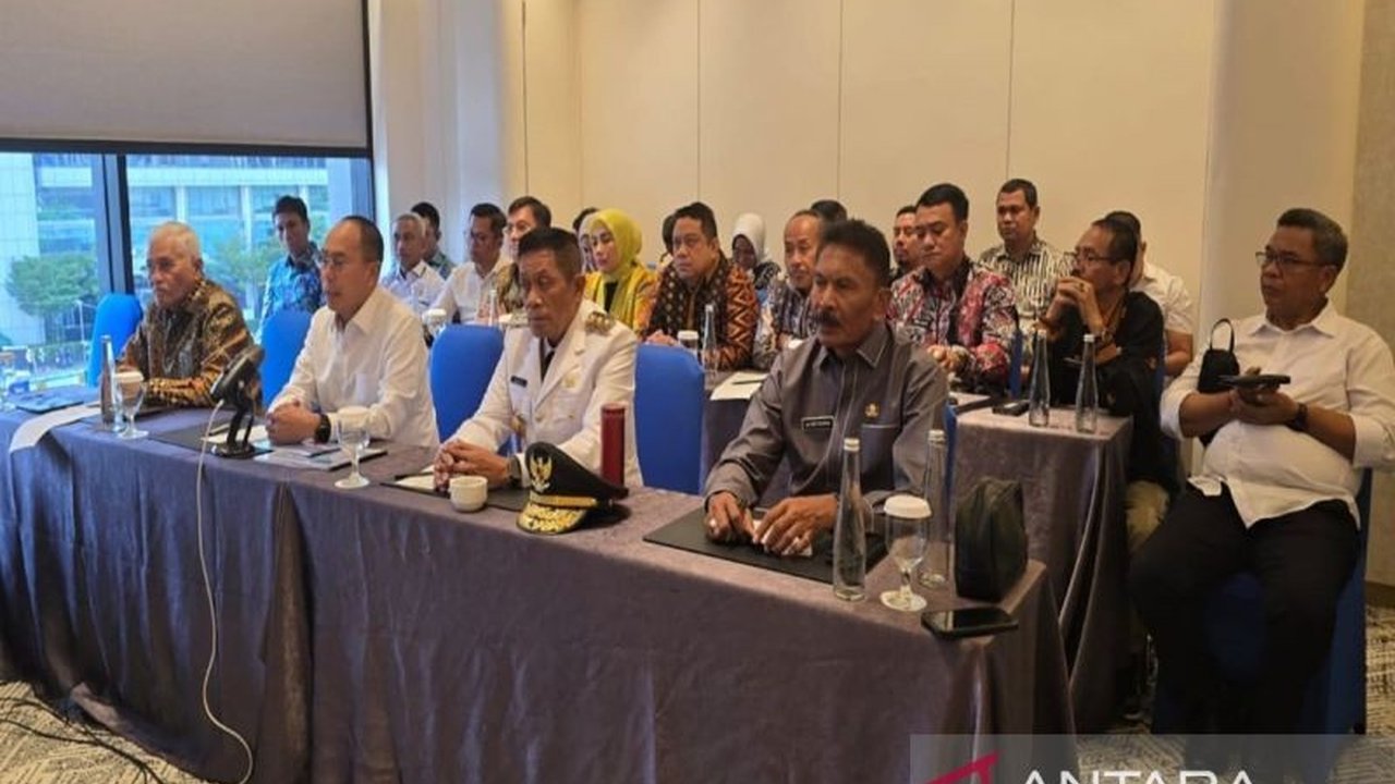 Gubernur Sultra Gelar Rakor Perdana Usai Dilantik, Fokus pada Pelayanan Publik