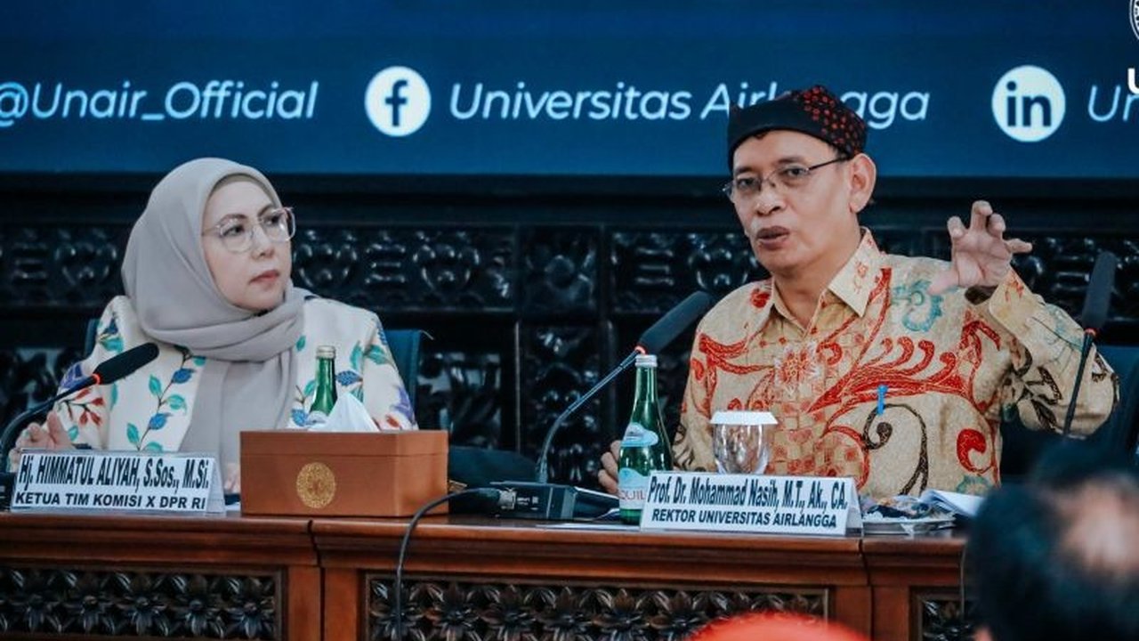 Komisi X DPR RI mengunjungi Universitas Airlangga (Unair) untuk membahas sistem penerimaan mahasiswa baru yang adil dan transparan, dengan fokus pada jalur prestasi dan kesempatan bagi siswa dari daerah 3T.