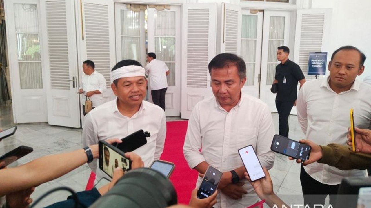 Gubernur Jawa Barat Dedi Mulyadi mengajak masyarakat mengganti karangan bunga dengan benih padi sebagai ucapan selamat atas pelantikannya, untuk mendukung ketahanan pangan.