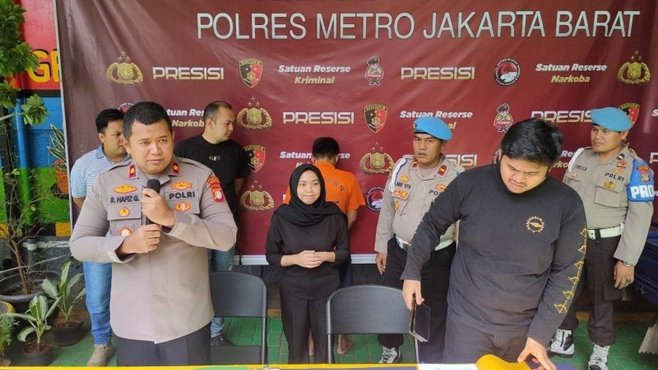 Seorang karyawan laundry di Grogol Petamburan, Jakarta Barat, ditangkap polisi karena mencuri motor roda tiga milik tempat kerjanya dan digadaikan di Karawang.