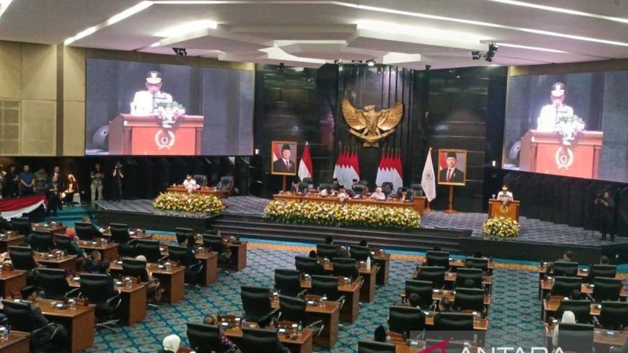 Gubernur DKI Jakarta Pramono Anung berkomitmen melanjutkan program-program positif dari para pemimpin sebelumnya, seperti pembangunan JIS, Transjakarta, dan Banjir Kanal, demi keberlanjutan pembangunan Jakarta.