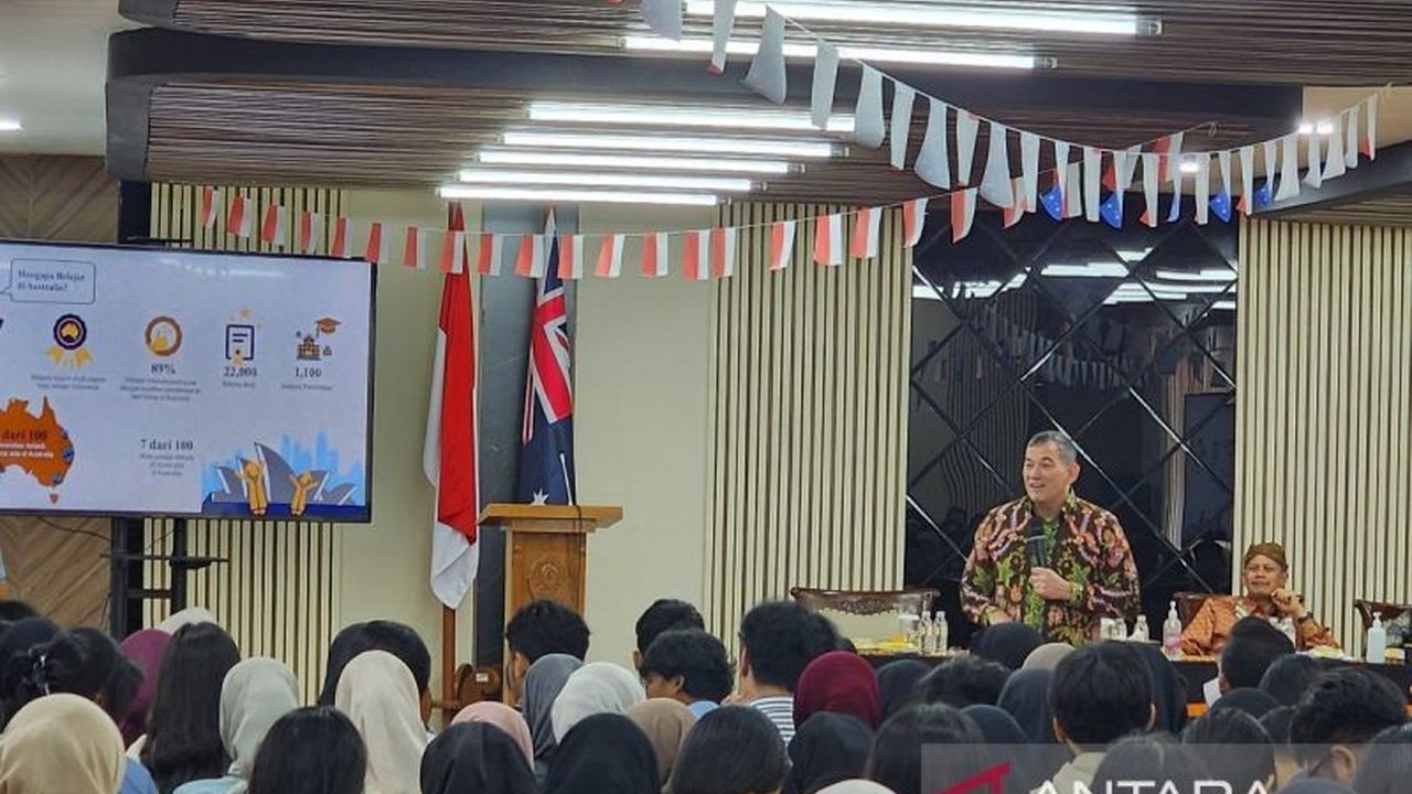 Pemerintah Australia menawarkan kesempatan emas bagi mahasiswa Undip untuk melanjutkan studi S2 dan S3 di Australia, termasuk berbagai beasiswa yang mencakup biaya pendidikan dan hidup.