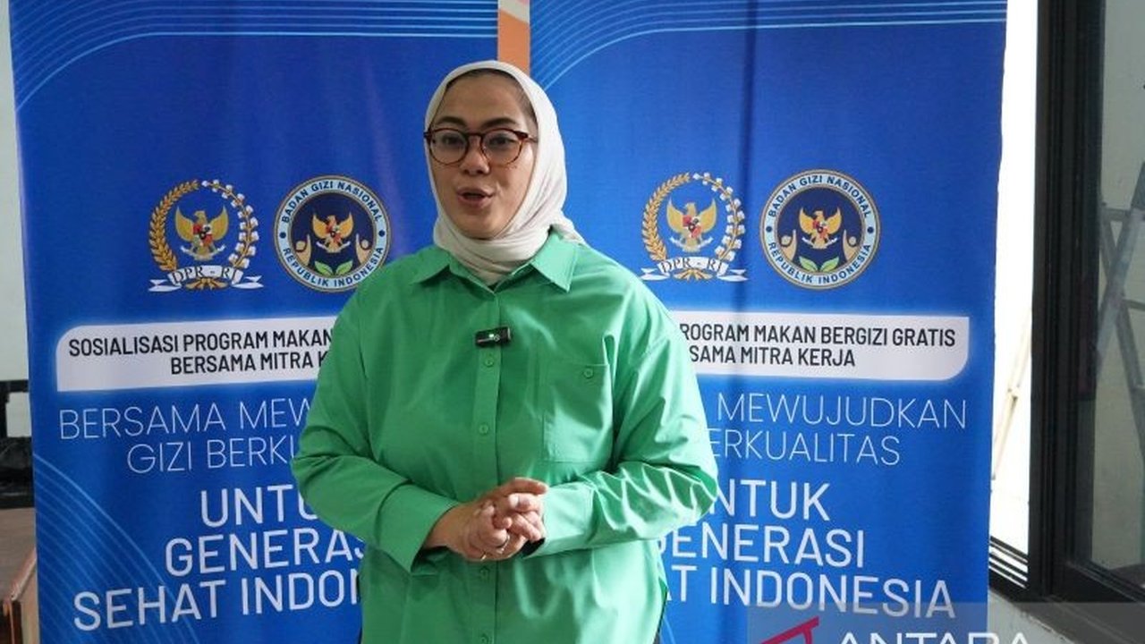 Anggota Komisi IX DPR RI, Cellica Nurrachadiana, optimistis Program Makan Bergizi Gratis dapat mengurangi angka stunting di Indonesia melalui peningkatan gizi masyarakat, terutama ibu hamil, bayi, dan anak sekolah.