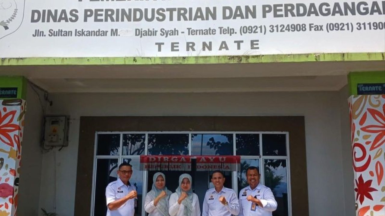Dinas Perindustrian dan Perdagangan (Disperindag) Ternate berkomitmen mendukung perlindungan kekayaan intelektual, khususnya bagi UMKM di pusat perbelanjaan, guna mendorong perekonomian daerah melalui peningkatan pemanfaatan Indikasi Geografis Tenun Terna