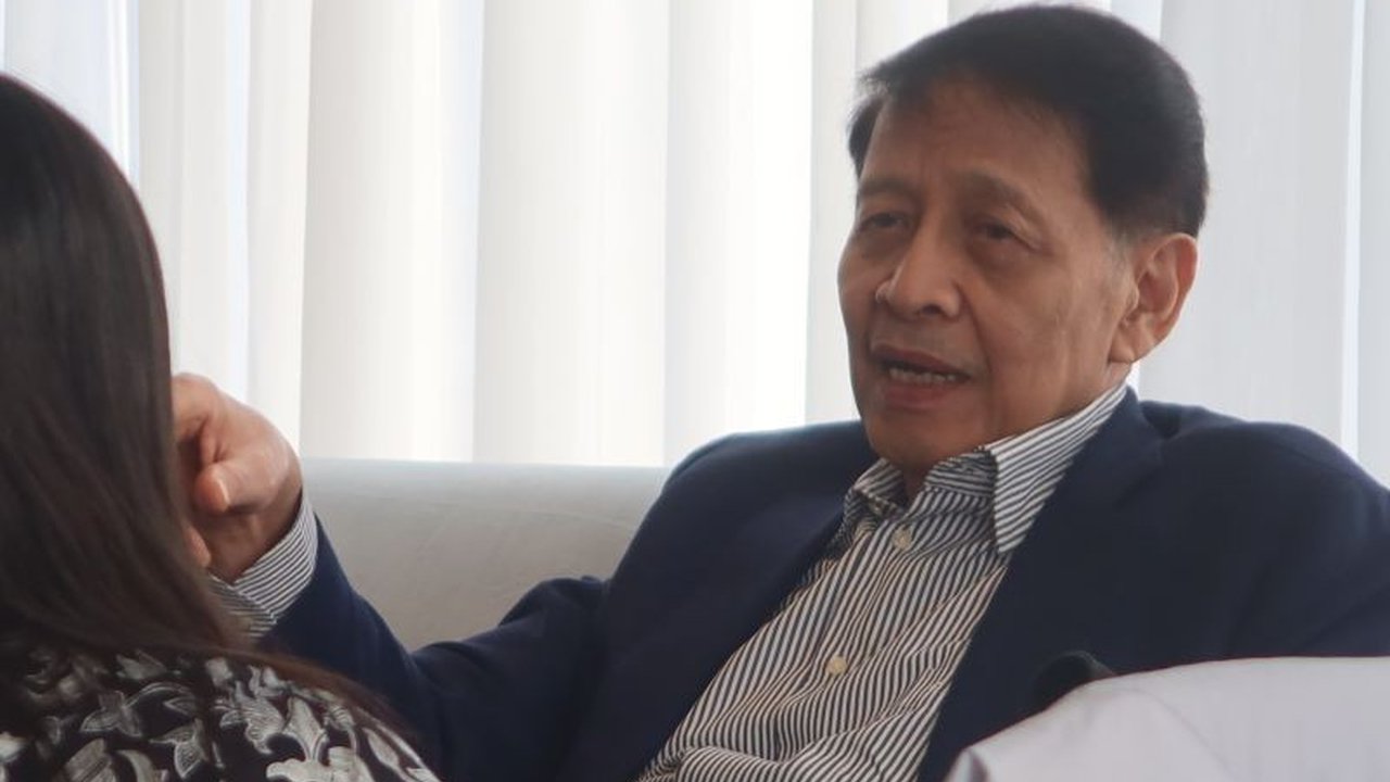 Wirajuda: Indonesia Tak Perlu Buru-buru Reaksi Ucapan Trump