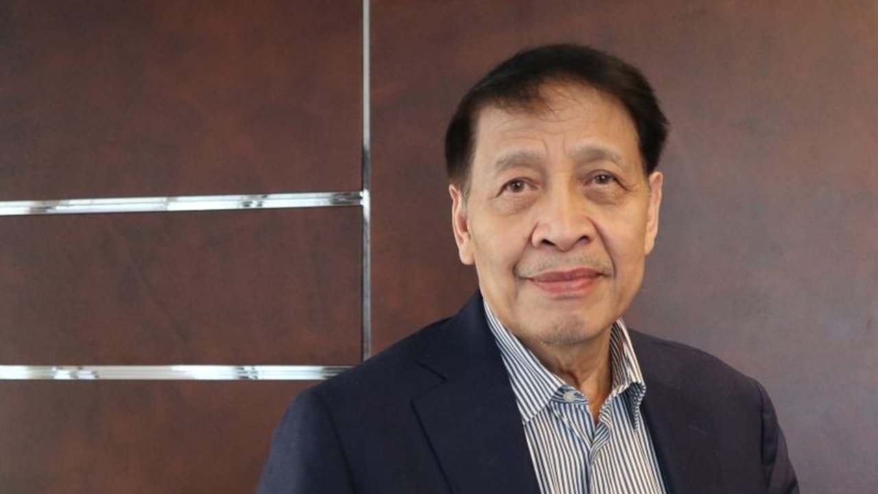 Mantan Menlu Hassan Wirajuda menanggapi tren tagar #KaburAjaDulu di media sosial sebagai ekspresi keresahan anak muda yang perlu didengarkan dan dijelaskan secara bijak, bukannya diabaikan atau diejek.