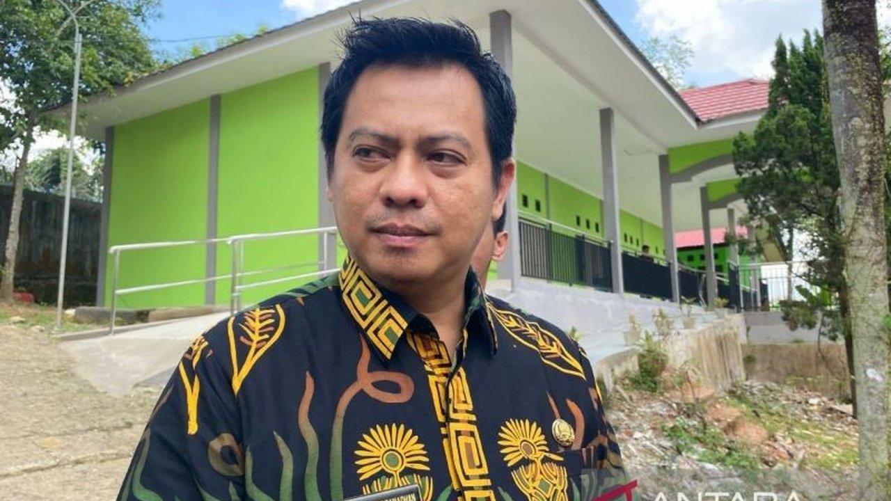 Disdikbud Kaltim melibatkan perguruan tinggi untuk menyusun teknis program kuliah gratis 'Gratispol' yang dijanjikan Gubernur dan Wagub Kaltim terpilih.