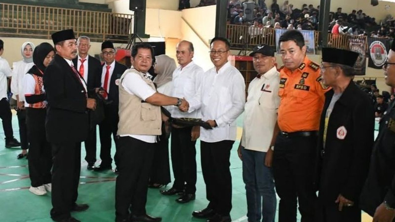 Sebanyak 1.329 pesilat dari berbagai daerah di Indonesia berlaga dalam Championship Pencak Silat IPSI tingkat nasional di Lombok Timur, NTB, yang diharapkan dapat melahirkan atlet berprestasi dan mengharumkan nama daerah.