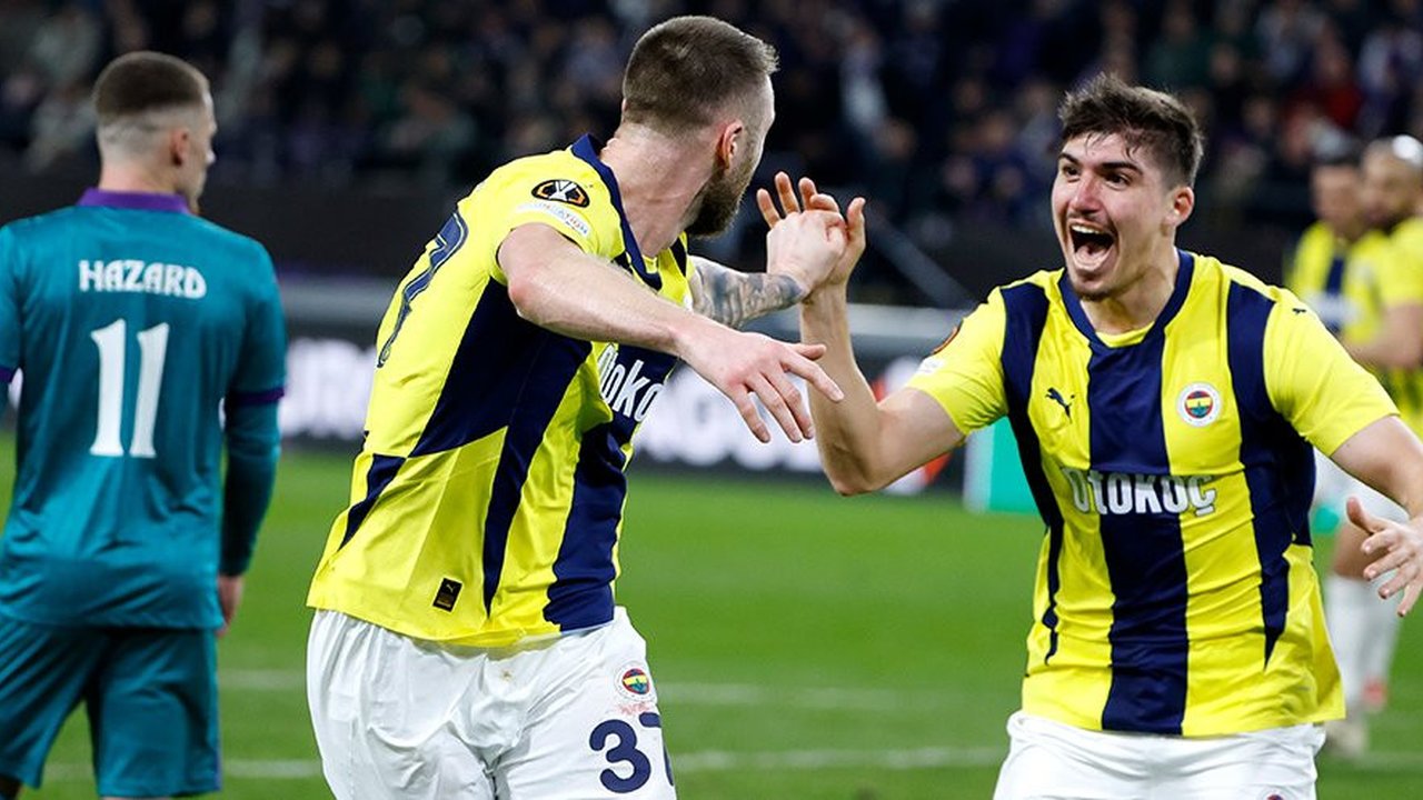 Hasil Anderlecht vs Fenerbahce: Laga Sempat Ditunda 20 Menit, Skor 2-2, Skuad Jose Mourinho ke 16 Besar UEL