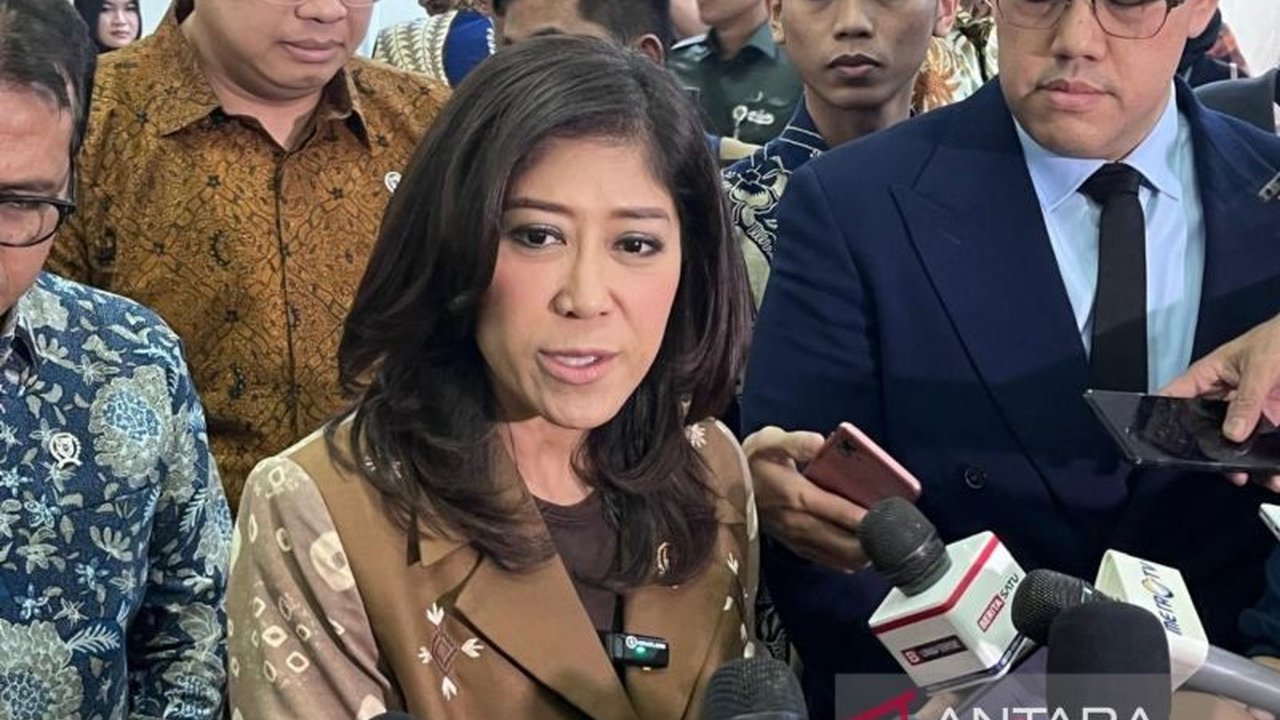 Menkominfo Meutya Hafid menjelaskan penghentian proyek Pusat Data Nasional Batam bukan karena efisiensi anggaran, melainkan terhambatnya kerja sama dengan Korea Selatan selama dua tahun.