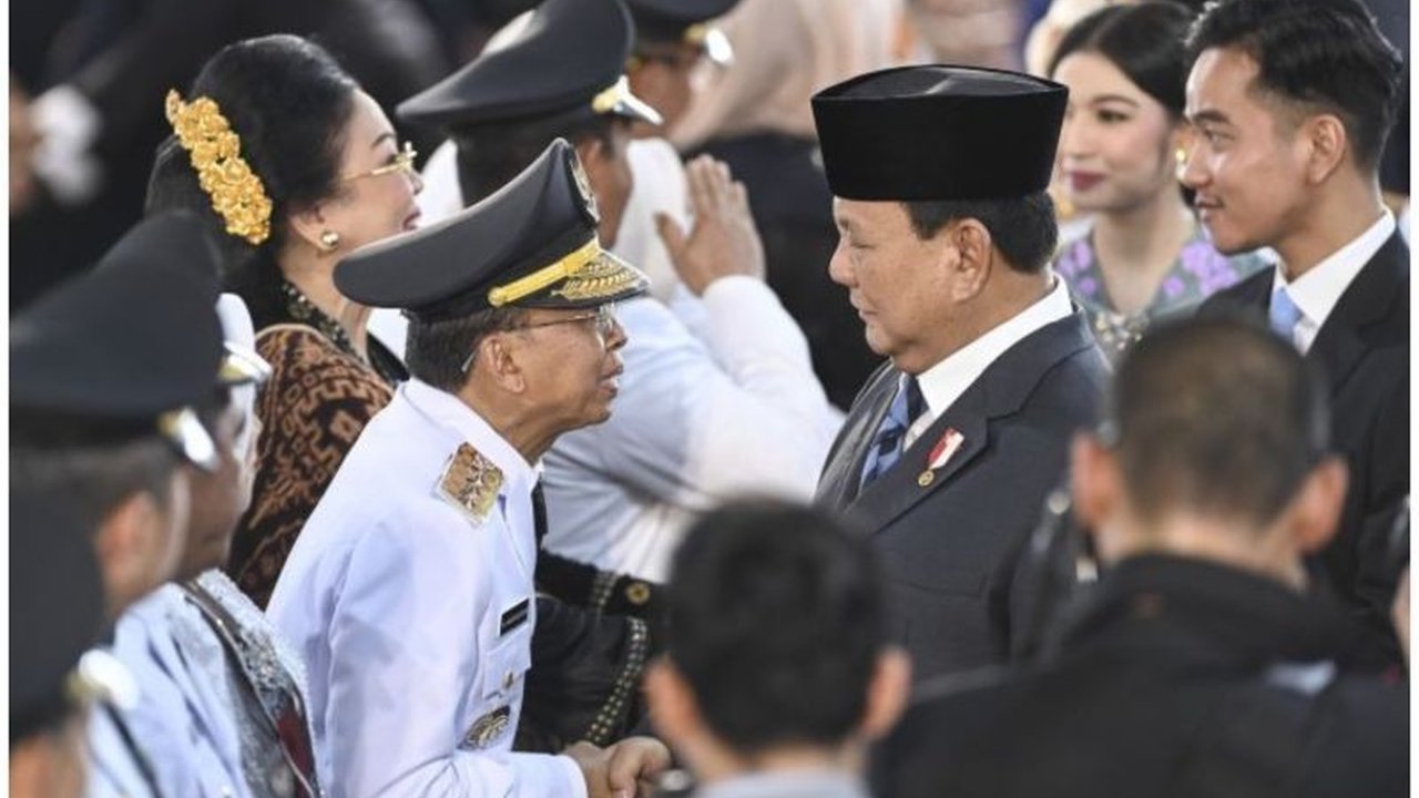 Gubernur Bali Wayan Koster belum bergabung dalam retret kepala daerah di Magelang, sementara sembilan Bupati dan Wali Kota se-Bali lainnya sudah berada di Yogyakarta, menyusul instruksi Megawati Soekarnoputri terkait penundaan retret.