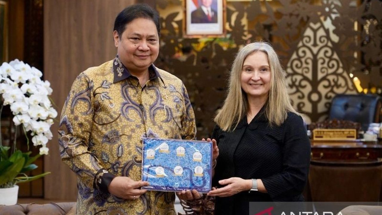 Pemerintah Indonesia menjajaki kerja sama dengan Queen Mary University of London untuk mendirikan kampus cabang di KEK Singhasari, guna meningkatkan kualitas pendidikan tinggi dan riset di Indonesia.